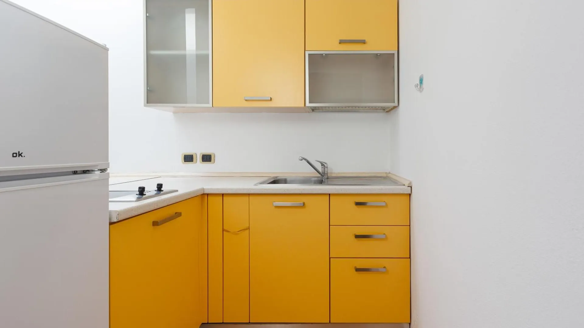Milano Viale Umbria Bright Studio 0*, Milan Italy